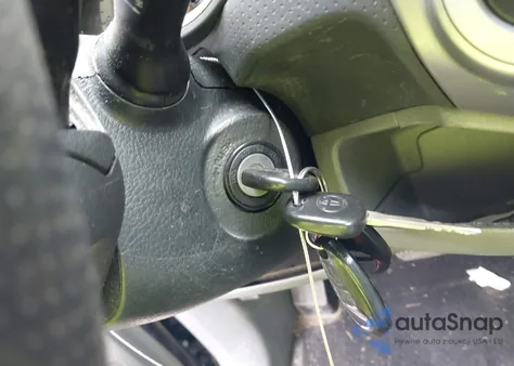 2014 Toyota Tacoma Base V6 из США, поврежденный, VIN 3TMLU4EN2EM137541